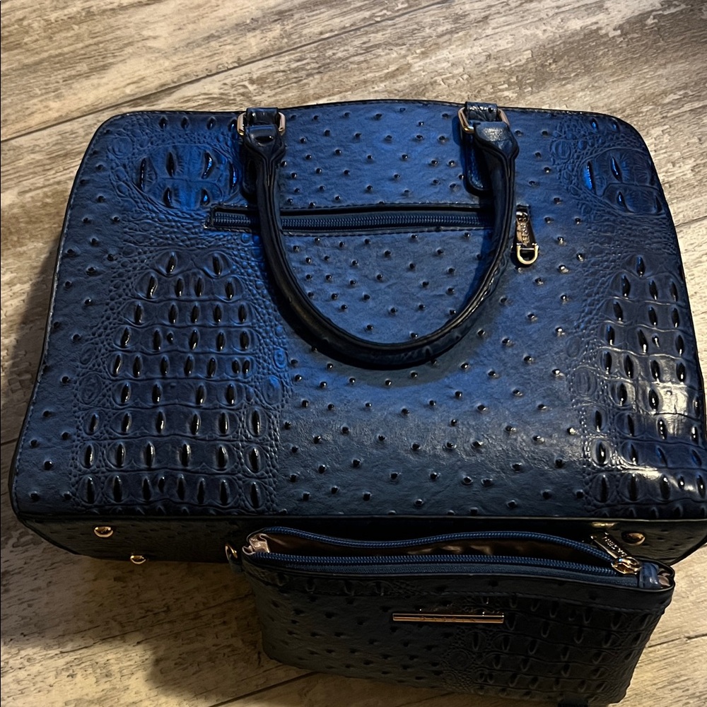 Stylish Blue Textured Women's Bag with Wallet